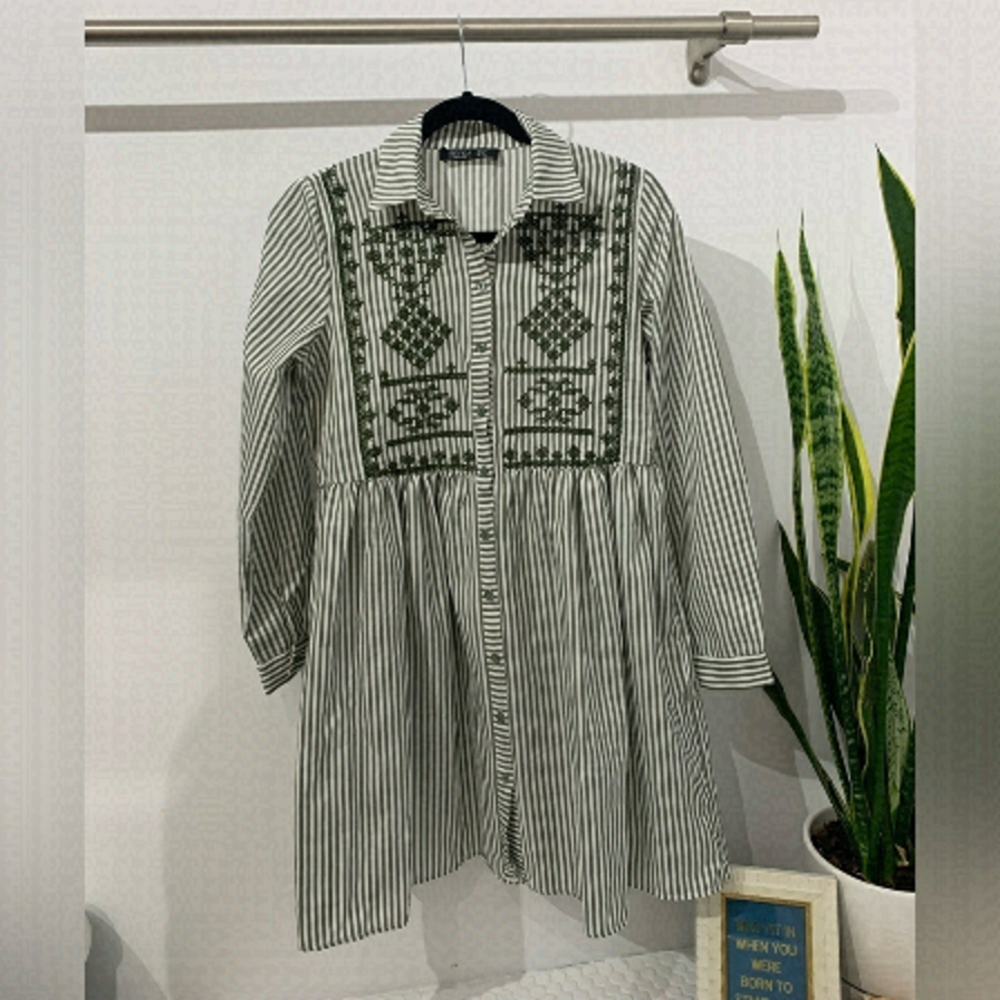 REFKA Green (sage) - Stripe - Point Collar - Tunic embroidered Size 38 dress